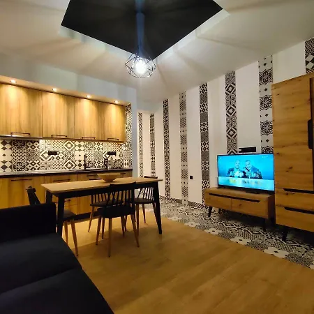 Gekas Premiun Center