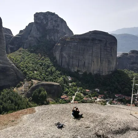 Gekas Premiun Center 아파트 칼람파카