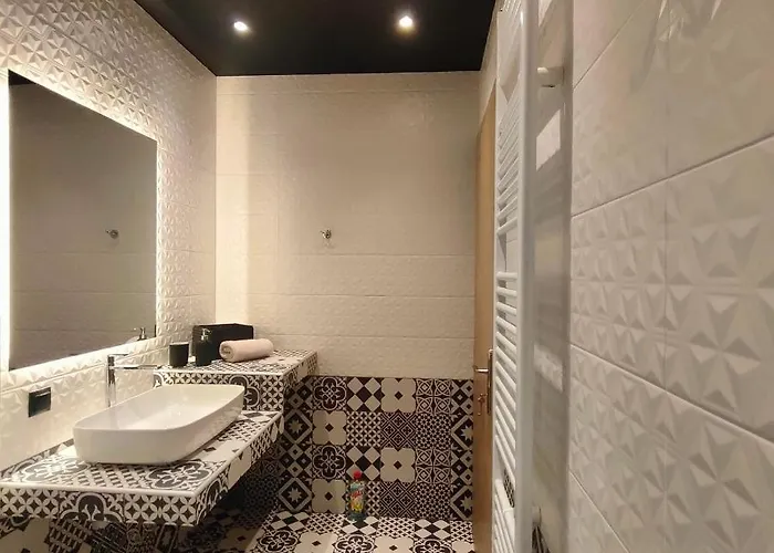 Gekas Premiun Center